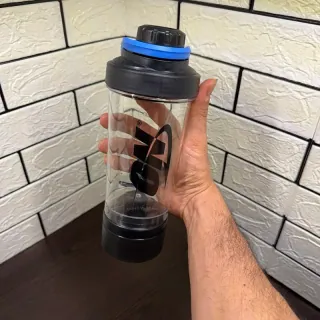 شیکر ورزشی درپیچی Optimum Nutrition با توپی فنری و درب پیچی رنگی - تصویر 8